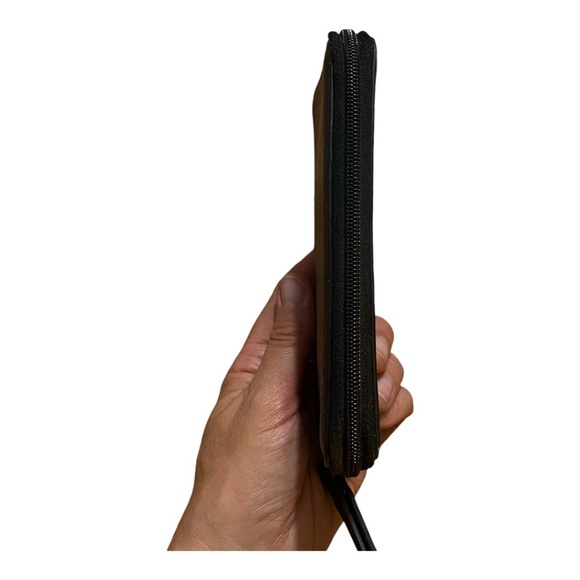 Coach zippered thin profile medium sized wristlet - Picture 6 of 14